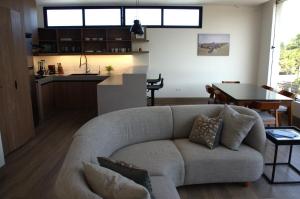 Modern NEW apartment in Urdesa Central