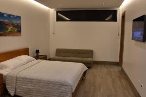 Modern NEW apartment in Urdesa Central