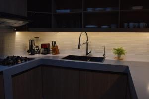 Modern NEW apartment in Urdesa Central