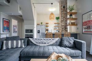 Historic and charming duplex in desirable midtown, close to the beach and strand