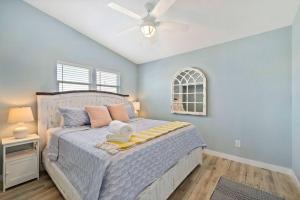 Beachfront Home with Unrivaled Views of the Ocean