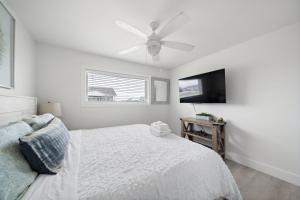 The Zachary House BeachBox Oceanview and Walk to Beach