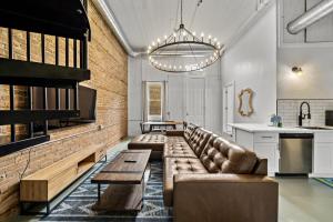 Historic and Central Downtown Galveston Flat