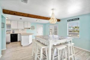 Cozy Beach Home With Gameroom Near Sea Isle Marina
