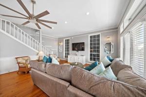 Huge beach house with great views, steps from sand