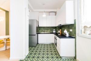 Roncaglia 25, Milano