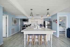 Beach Bungalow with Large Yard and Spectacular Ocean Views