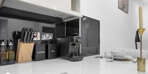 The High Street Kensington