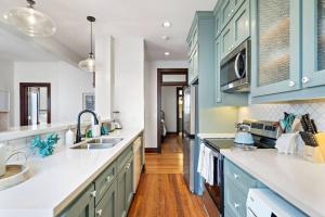 The perfect loft in the perfect location for everything Galveston has to offer