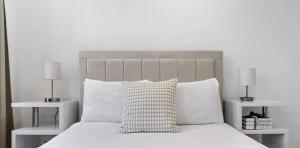 The High Street Kensington