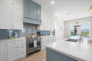 Stunning and grand beach house with ample space close to the beach