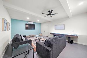 Family home with game room near downtown