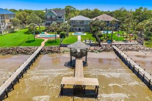 Bayfront Home with Private Pool, Pier, and Firepit