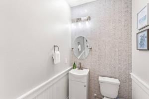 Family Friendly 3-Bedroom Coastal Escape