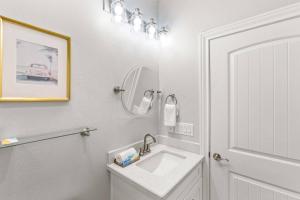 Family Friendly 3-Bedroom Coastal Escape