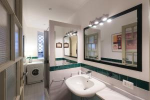 Urban House - Elegant Apartment Brera Milan Center