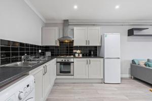 5-Bedroom Contractor Home near CBS Arena