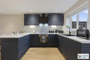 Ruths House With Parking