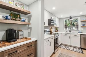 Beautifully remodeled 2 bedroom 2 bathrooms on the Marsh side of the resort