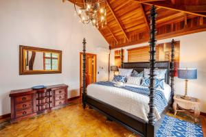 Casita Cole 2BR Pool Villa Hermosa - 4 Guests