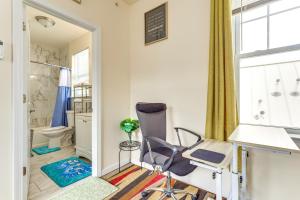 Quiet Newark Apt Near Colleges, Arenas and Hospitals