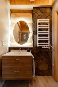 Jagodowa Osada - domki z balią z hydromasażem blisko term