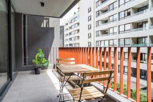 Elegant 1BR Retreat for 3 in Vibrant Las Condes