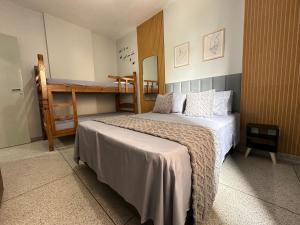 Boqueirão: 50m do mar e perto de tudo!