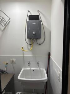 departamento en Javier Prado con piscina y balcón