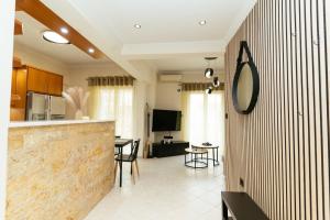 Comfy stay 2BR flat 1Gbps 4 min walk from metro