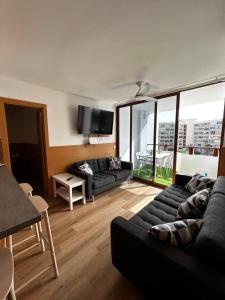 Modern spacious 3 bedroom apartment In Playa Del Ingles