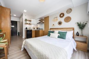 Virgo Nest Rentals - Avida Riala IT Park - City View