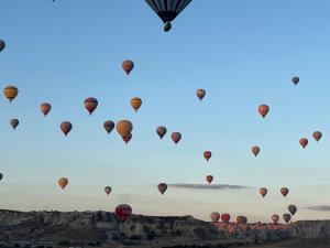 Sara Cave Cappadocia
