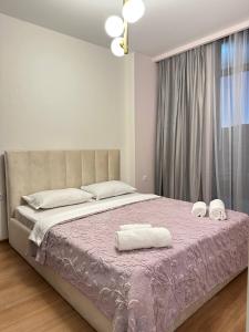 Olive Dream Apartment with Balcony View