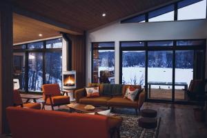 Twin Cottages with Mountain & Lake View