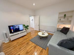 Disc Monthly Rate - 2 Bedroom flat in St Johns Wood near Maida Vale, Little Venice & Abbey Road Studios