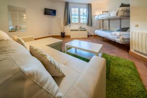 Bed and Snow Family Apartments