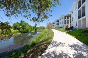 Cozy Stay in Heart of Leander