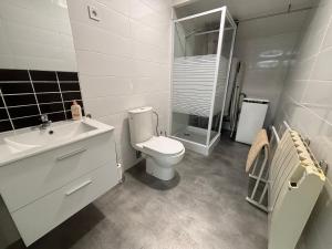 Studio 4 personnes 3 lits Thionville Wifi Parking