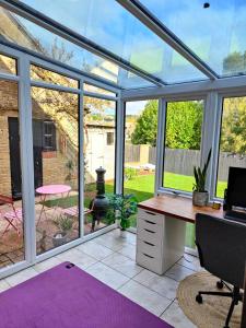 Bright and spacious 3bd with sofa bed and garden