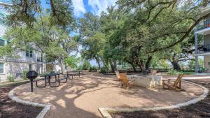 New 1BR Apt leander tx