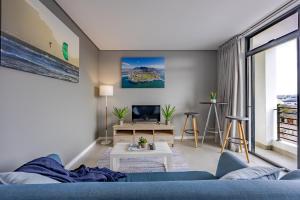 Beach Break Bliss - Cozy retreat with mountain views