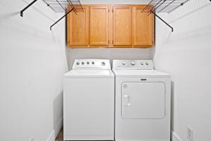 Paradise On the Beach - Compass Rose Garden City