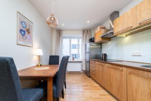 5 min from Port - free private parking - 1BR