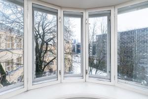 5 min from Port - free private parking - 1BR