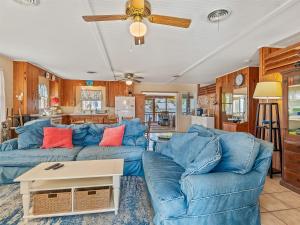 Bills Bay Breeze