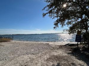 Mañana- a boaters bungalow