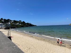 Maison familiale vue mer - jardin arboré