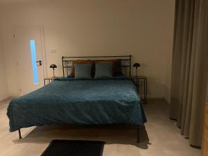 Monstera III - industrial