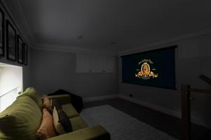 Grand Luxury Duplex with Private Cinema Room - 3BD 4BA